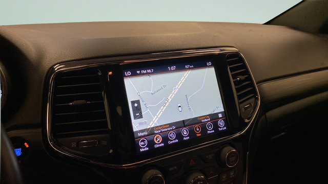 Used 2021 Jeep Grand Cherokee Freedom Edition AWD/4WD image 18