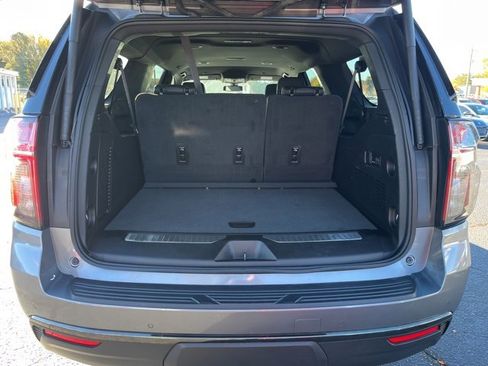 Used 2022 Chevrolet Suburban RST w/ Luxury Package image 33