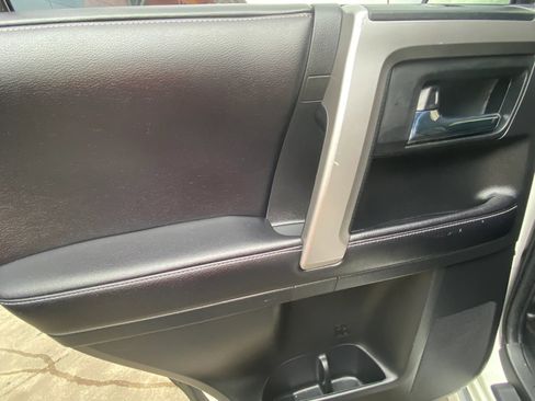 Used 2016 Toyota 4Runner Limited RWD image 21