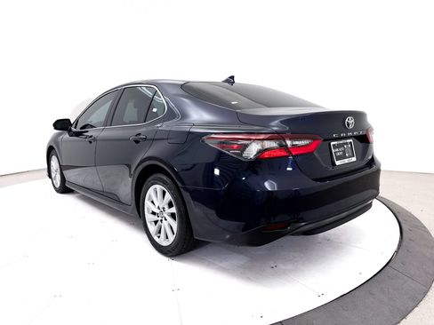 Used 2022 Toyota Camry LE w/ Carpet Mat Package (TMS) FWD image 15