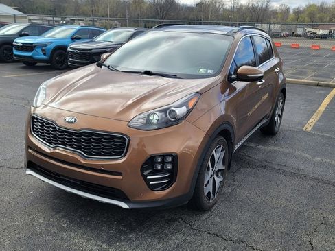 Used 2018 Kia Sportage SX image 2