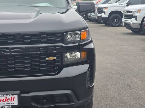 Used 2021 Chevrolet Silverado 1500 Custom RWD image 3