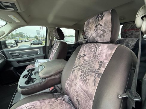 Used 2019 RAM 1500 Classic SLT AWD/4WD image 15