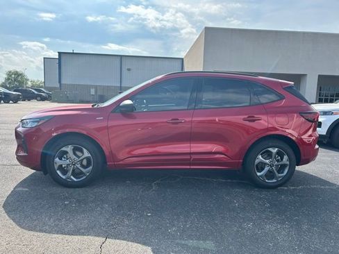 Used 2024 Ford Escape ST-Line w/ Tech Pack #1 FWD image 5