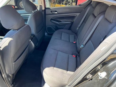 Used 2021 Nissan Altima 2.5 SV FWD image 9