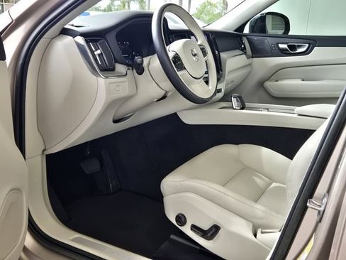 Used 2023 Volvo XC60 B5 Plus w/ Protection Package Premier image 14