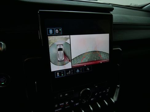 Used 2024 GMC Acadia AT4 image 28