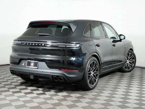 New 2026 Porsche Cayenne S AWD/4WD image 7