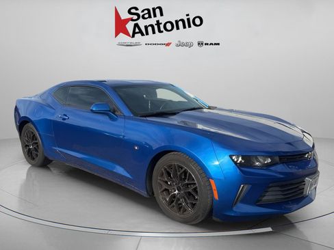 Used 2017 Chevrolet Camaro LT RWD image 1