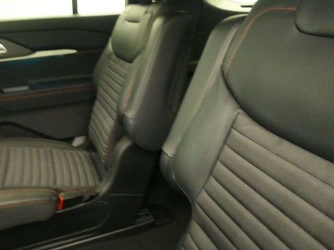 New 2026 Ford Explorer ST-Line w/ ST-Line Street Pack image 11