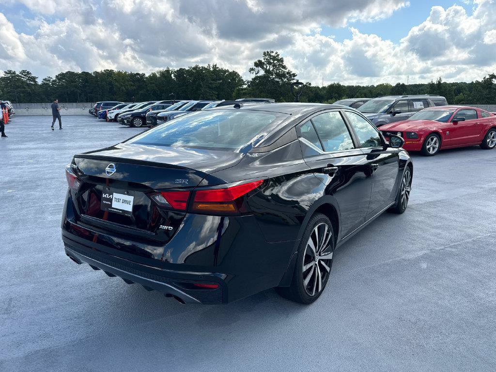 Used 2021 Nissan Altima 2.5 SR AWD/4WD image 7