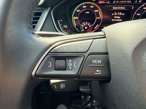 Used 2020 Audi Q5 e Premium Plus w/ Premium Plus Package AWD/4WD image 38