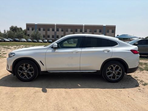 Used 2024 BMW X4 xDrive30i w/ Parking Assistance Package AWD/4WD image 2