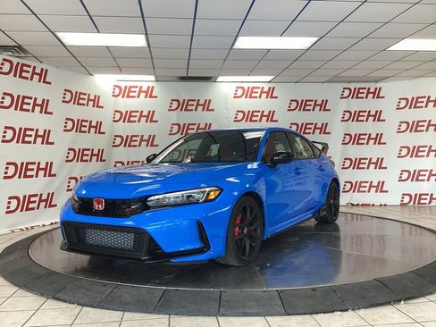 Used 2025 Honda Civic Type R image 3