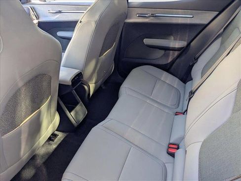 New 2025 Volvo EX30 Plus w/ Protection Package Premier image 15