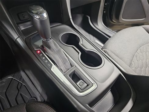 Certified 2018 Chevrolet Equinox LT image 30