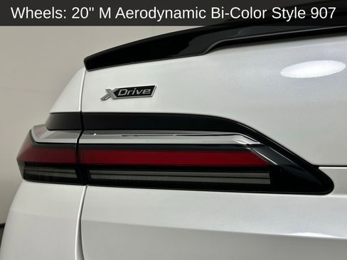 Used 2023 BMW 760i xDrive w/ Parking Assistance Package image 8