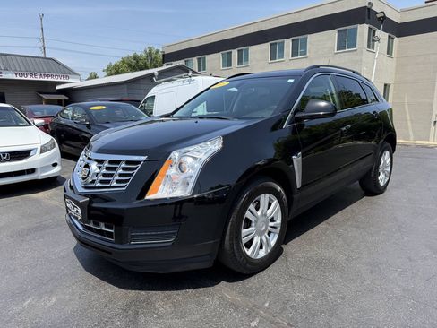 Used 2015 Cadillac SRX FWD image 2