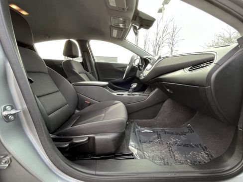 Used 2025 Chevrolet Malibu LT image 22