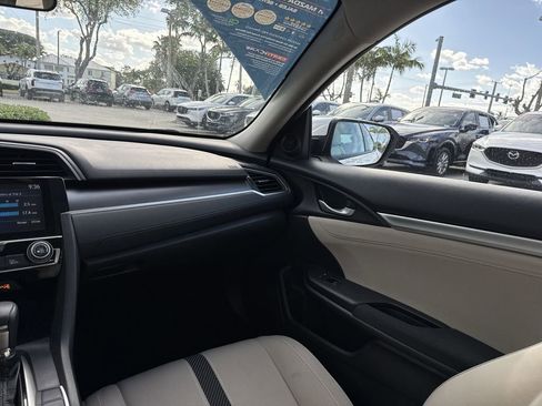Used 2017 Honda Civic EX image 16