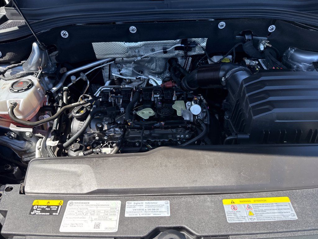 Used 2024 Volkswagen Atlas SEL AWD/4WD image 31