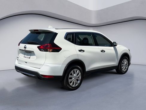 Used 2019 Nissan Rogue S FWD image 5