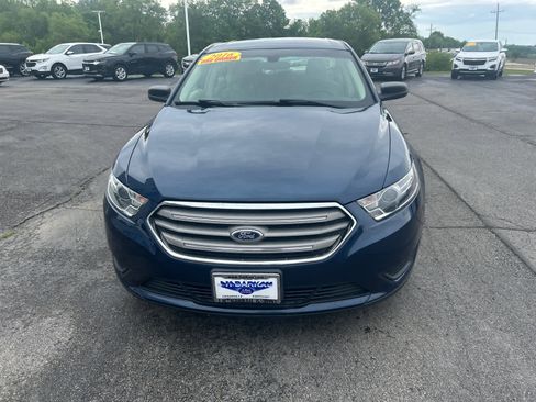 Used 2016 Ford Taurus SE image 7