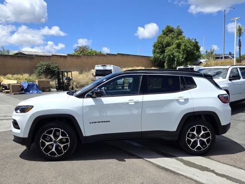 Certified 2026 Jeep Compass Limited AWD/4WD image 2