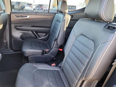 Used 2024 Volkswagen Atlas SEL image 15