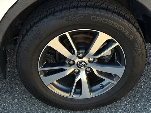 Used 2018 Toyota RAV4 XLE image 6