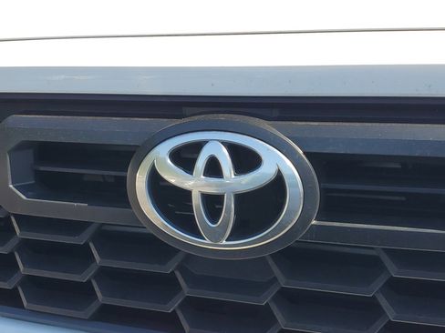 Used 2024 Toyota Tacoma TRD Sport w/ TRD Sport Upgrade Package AWD/4WD image 10