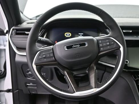 New 2026 Jeep Grand Cherokee L 4WD image 31