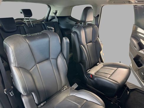 Used 2022 Subaru Ascent Limited w/ Technology Package AWD/4WD image 21