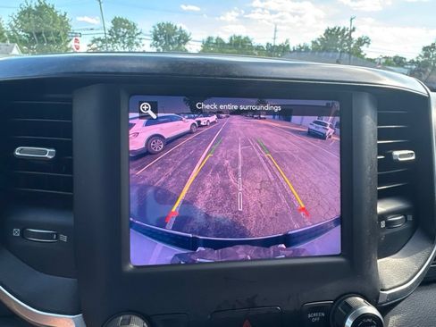 Used 2020 RAM 1500 Big Horn AWD/4WD image 20