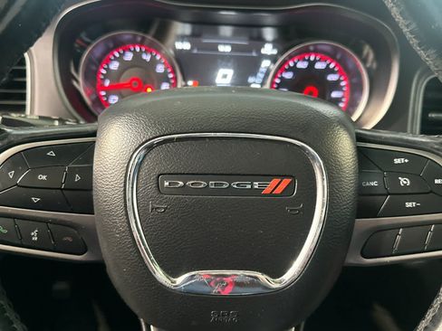 Used 2020 Dodge Charger SXT w/ Leather Interior Group RWD image 23