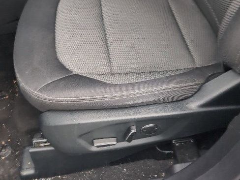 Used 2018 Ford Explorer XLT w/ Equipment Group 201A image 15