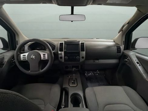Used 2020 Nissan Frontier S RWD image 9