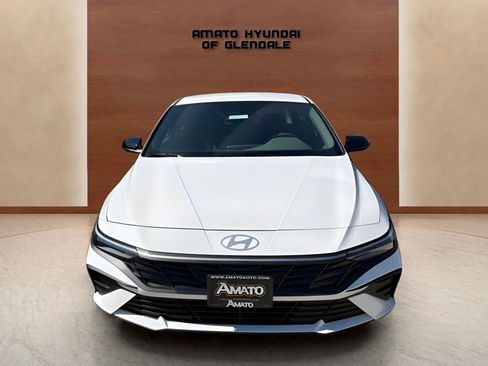 Used 2025 Hyundai Elantra Sport w/ Cargo Package FWD image 5