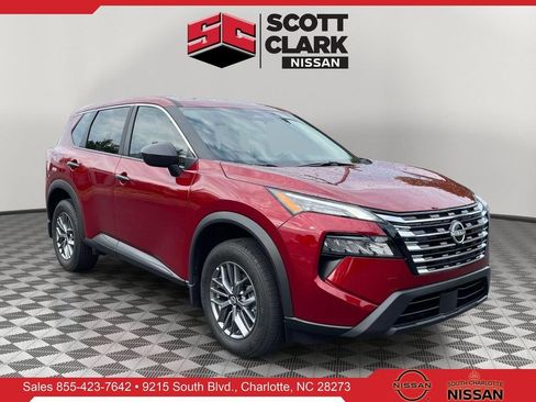 Used 2026 Nissan Rogue S FWD image 1