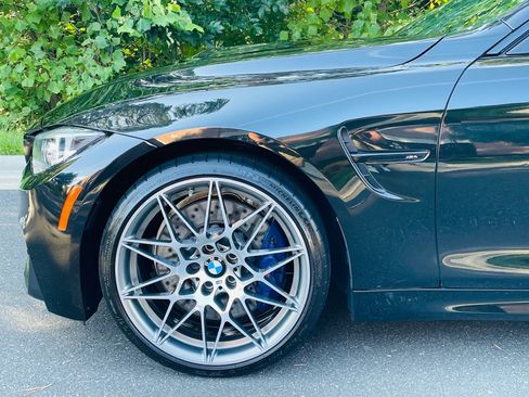 Used 2019 BMW M4 Coupe w/ Competition Package RWD image 6