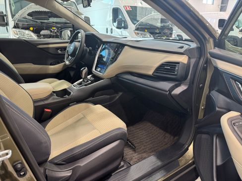 Used 2024 Subaru Outback Premium AWD/4WD image 26