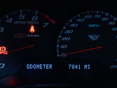 Used 2002 Chevrolet Corvette Z06 w/ Memory Pkg RWD image 22