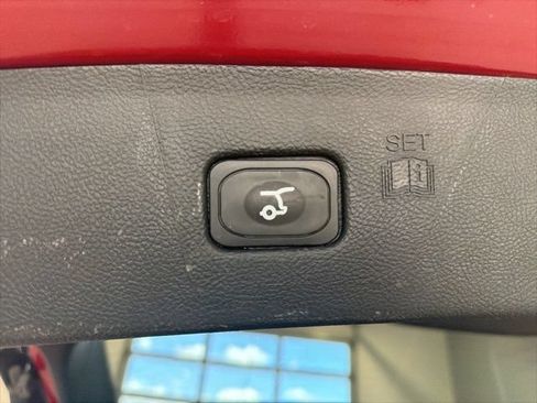Used 2024 Ford Edge SEL w/ Convenience Package AWD/4WD image 16
