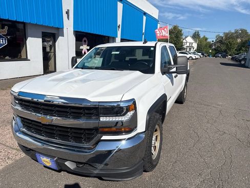Used 2017 Chevrolet Silverado 1500 W/T w/ WT Convenience Package AWD/4WD image 3