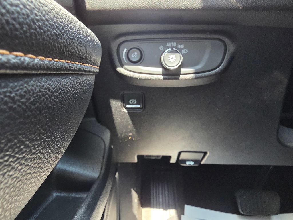 Used 2019 GMC Terrain SLE FWD image 30