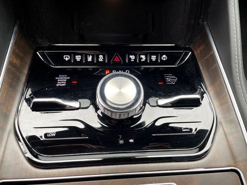 Used 2022 Jeep Grand Wagoneer Series I image 40