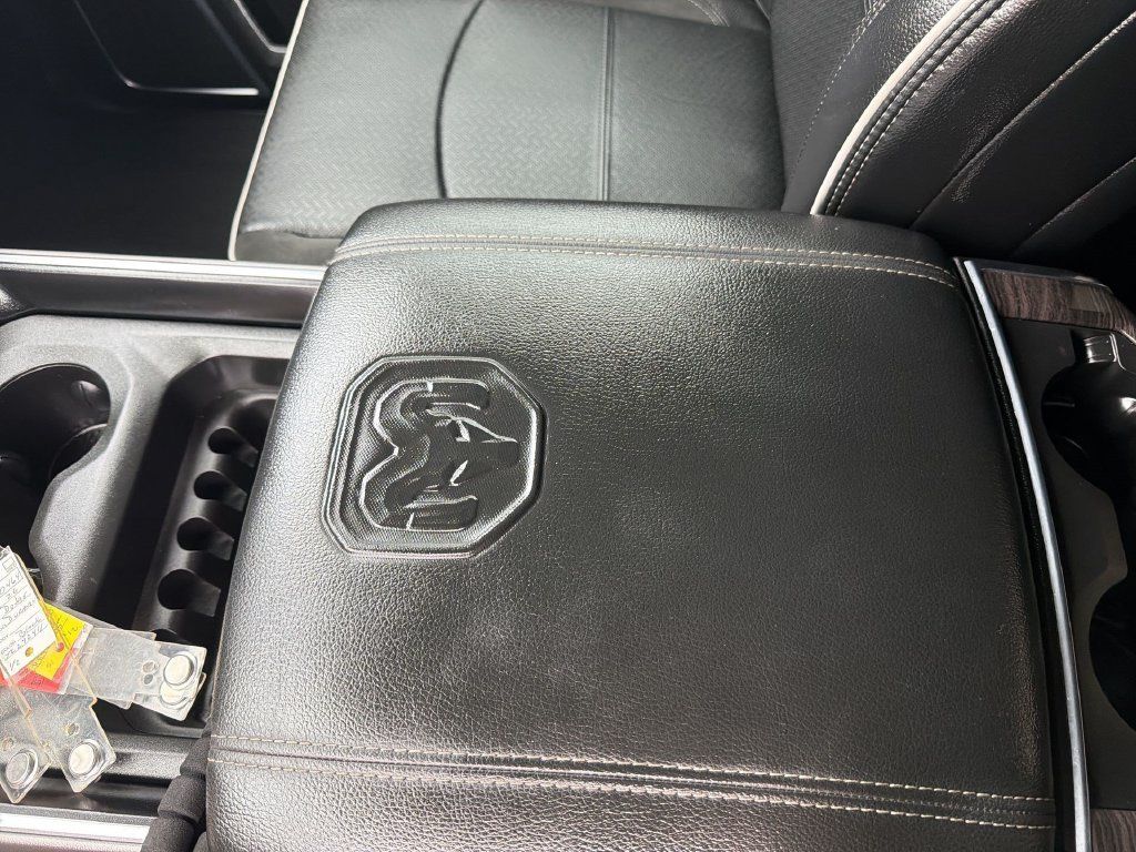 Used 2025 RAM 2500 Laramie AWD/4WD image 18