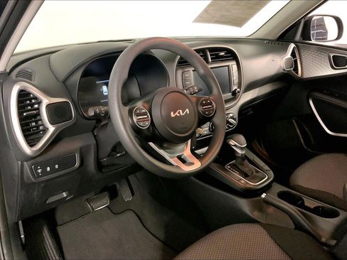 Certified 2025 Kia Soul LX image 14