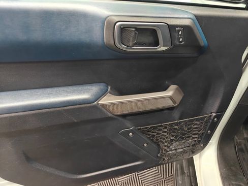 Used 2022 Ford Bronco Outer Banks AWD/4WD image 48