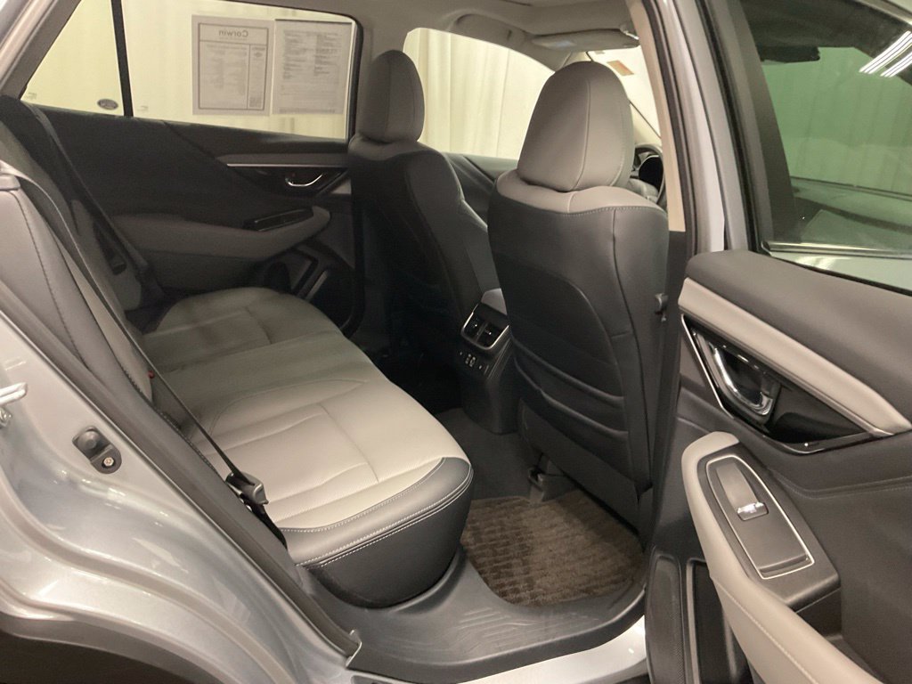 Used 2024 Subaru Outback Limited AWD/4WD image 29